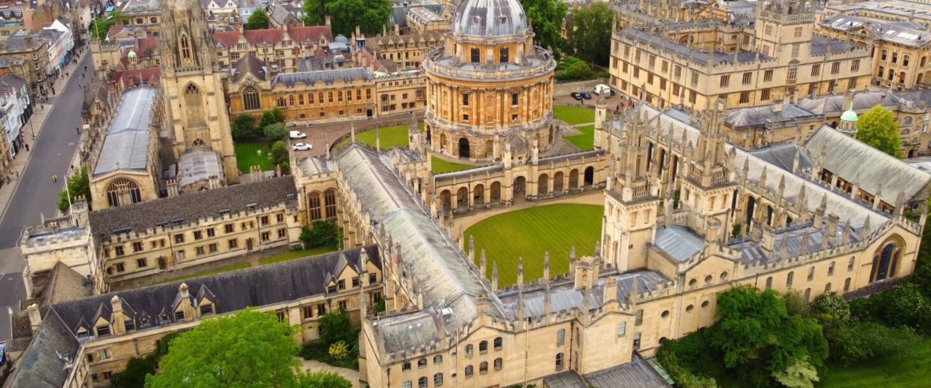 Exploring Oxbridge and Ancient Universities: A Comprehensive Look at Famous Alumni
