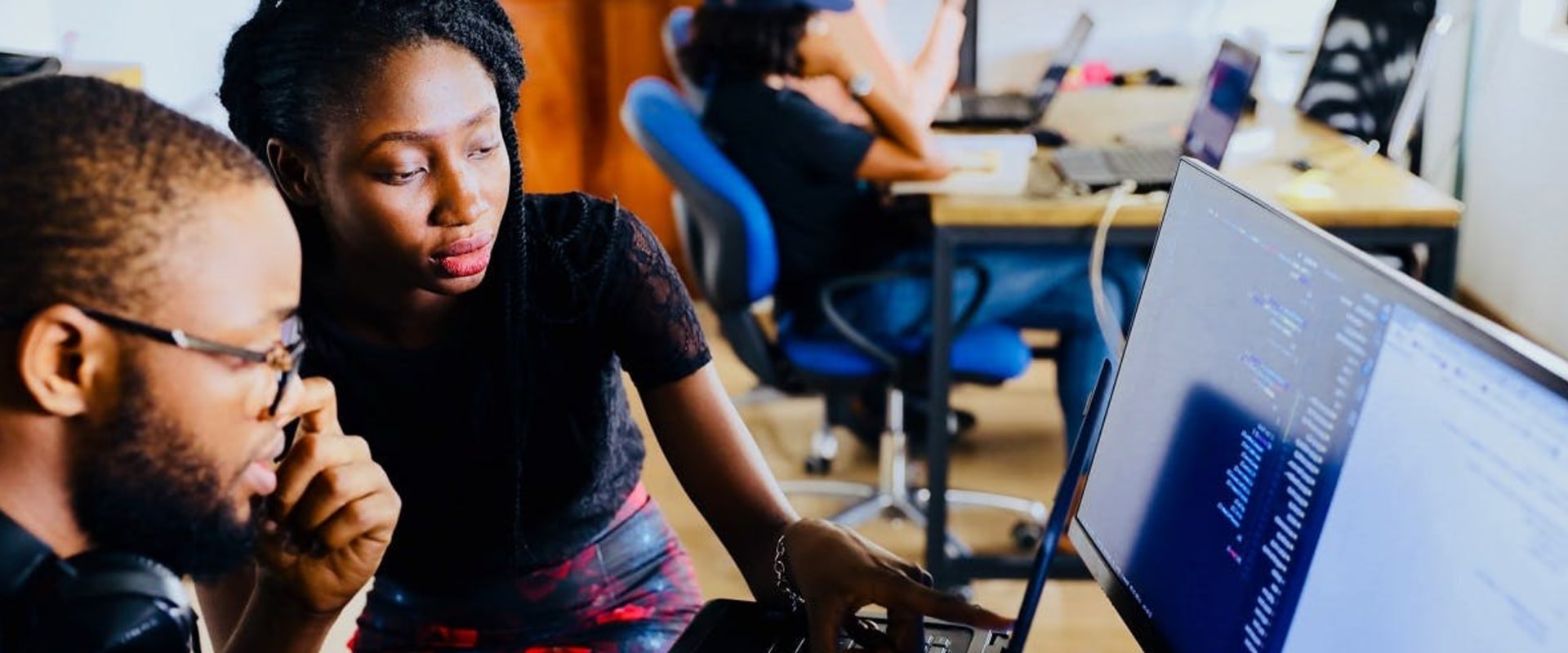 Support for Underrepresented Groups in UK University Admissions