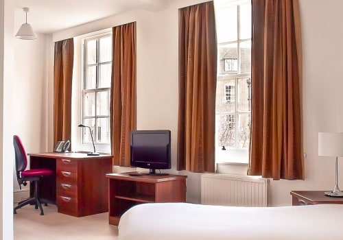 A Comprehensive Look at Housing Options and Costs for UK University Admissions